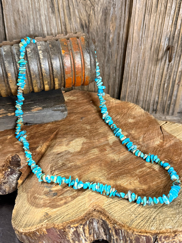 Turquoise chip bead necklace strand, 18-inch length