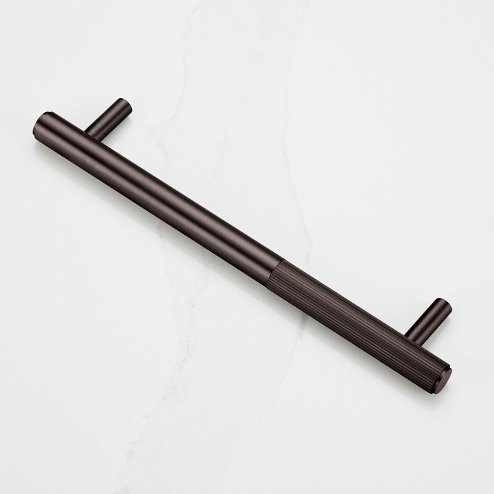 Bronze Brass Linear Cabinet Handle with Tip in Bronze – product view 2