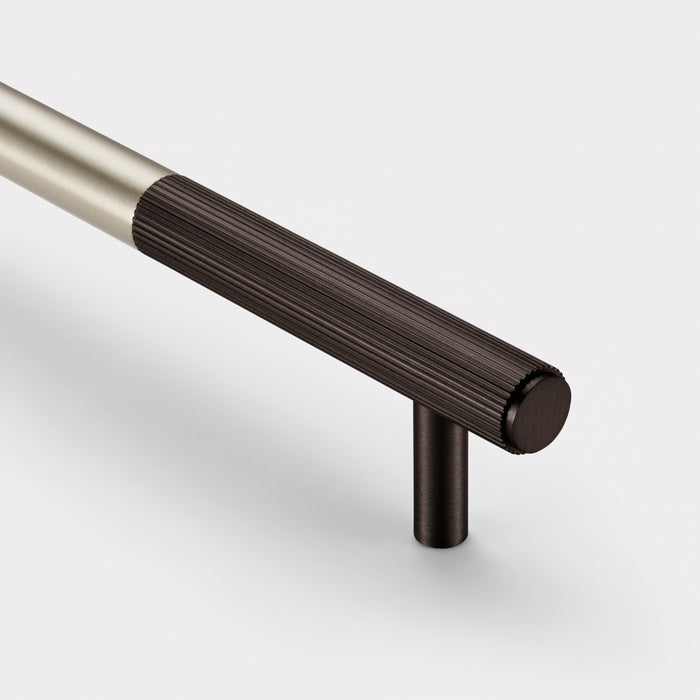 Silver Brass Linear Cabinet Handle with Tip in Bronze