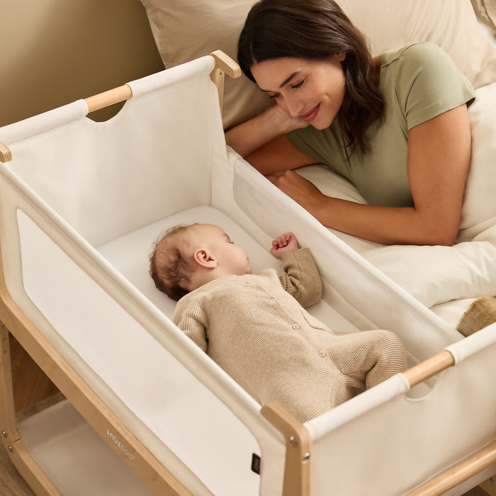 Snuz US SnuzPod5 Bedside Bassinet Natural SnuzPod5 Bedside Bassinet Natural