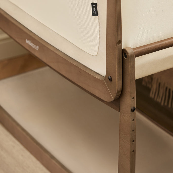 Snuz US SnuzPod5 Bedside Bassinet Walnut SnuzPod5 Bedside Bassinet Walnut