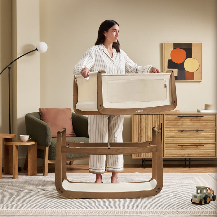 Snuz US SnuzPod5 Bedside Bassinet Walnut SnuzPod5 Bedside Bassinet Walnut