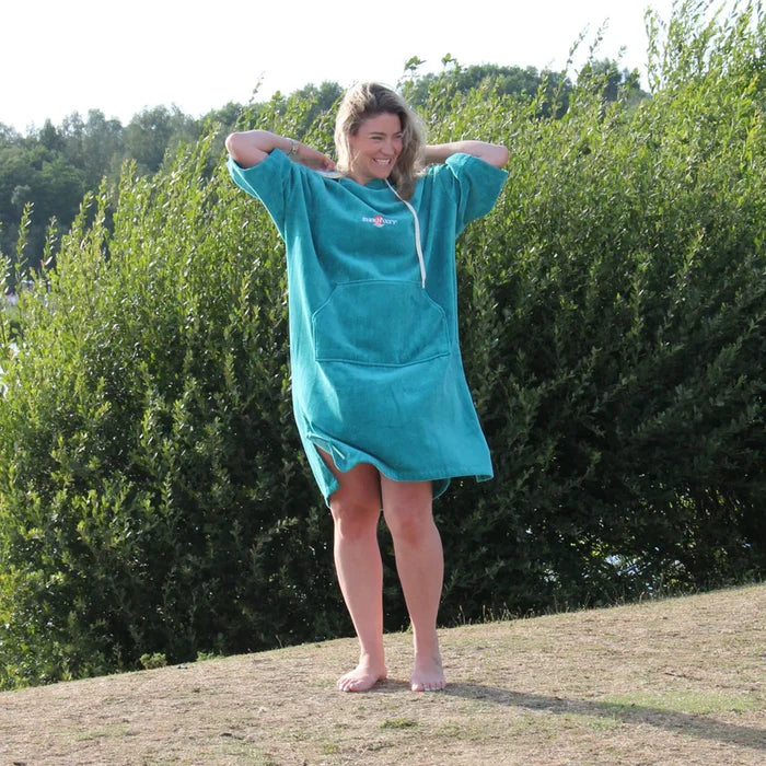 Sundfoerr Rock Pool & Mist Towel Robe